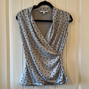 41 Hawthorn sleeveless knit wrap top - Small